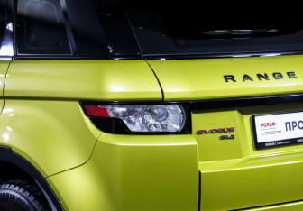 Подержанный автомобиль Land Rover Range Rover Evoque 2013 года (16 фото)