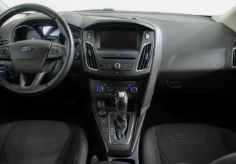 Подержанный автомобиль Ford Focus Wagon 2018 года (11 фото)