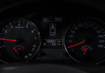 Подержанный автомобиль Nissan Qashqai+2 2012 года (11 фото)