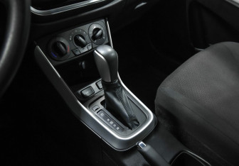 Подержанный автомобиль Suzuki SX4 Hatchback 2021 года (8 фото)