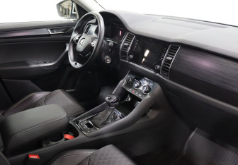 Подержанный автомобиль Skoda Kodiaq 2022 года (10 фото)