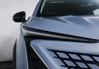 Подержанный автомобиль Changan UNI-T 2023 года (26 фото)