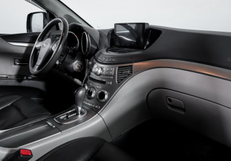 Подержанный автомобиль Subaru Tribeca 2007 года (9 фото)