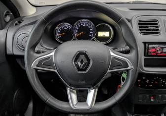 Подержанный автомобиль Renault Logan Sedan 2019 года (22 фото)
