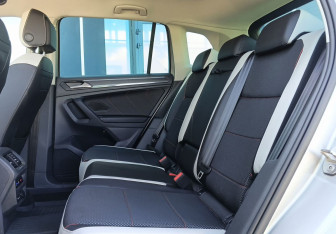 Подержанный автомобиль Volkswagen Tiguan 2021 года (22 фото)