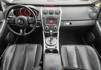 Подержанный автомобиль Mazda CX-7 2008 года (9 фото)