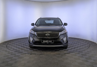 Подержанный автомобиль Kia Sorento 2017 года (2 фото)