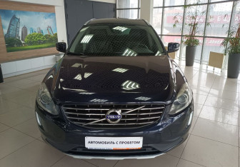 Подержанный автомобиль Volvo XC60 2016 года (2 фото)