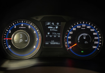 Подержанный автомобиль Hyundai i40 Sedan 2016 года (12 фото)