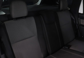 Подержанный автомобиль Renault Duster 2014 года (20 фото)