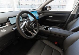 Новый Evolute i-SPACE 2025 (8 фото)