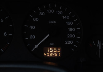 Подержанный автомобиль Opel Astra Hatchback 2001 года (12 фото)