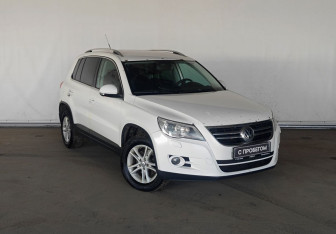 Подержанный автомобиль Volkswagen Tiguan 2009 года (3 фото)