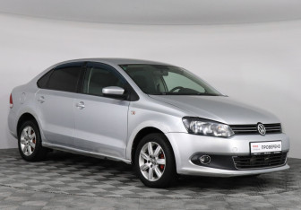 Подержанный автомобиль Volkswagen Polo Sedan 2012 года (2 фото)