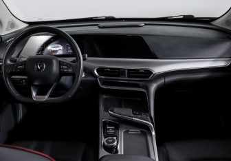 Подержанный автомобиль Changan UNI-T 2023 года (12 фото)