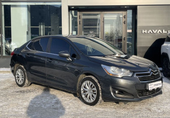 Подержанный автомобиль Citroen C4 Sedan 2014 года (3 фото)