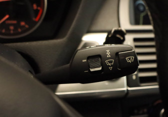 Подержанный автомобиль BMW X5 2012 года (13 фото)