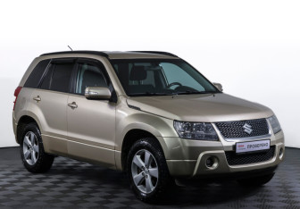 Подержанный автомобиль Suzuki Grand Vitara 2010 года (3 фото)
