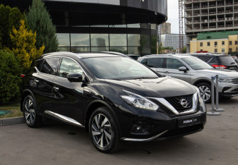 Подержанный автомобиль Nissan Murano Suv 2019 года (2 фото)