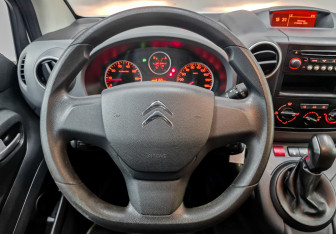 Подержанный автомобиль Citroen Berlingo 2021 года (21 фото)