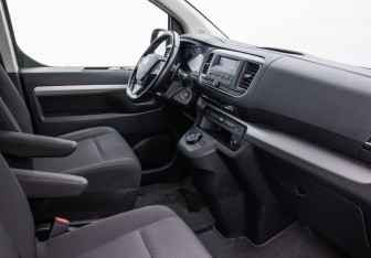 Подержанный автомобиль Citroen SpaceTourer 2021 года (8 фото)