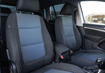 Подержанный автомобиль Volkswagen Tiguan 2013 года (10 фото)