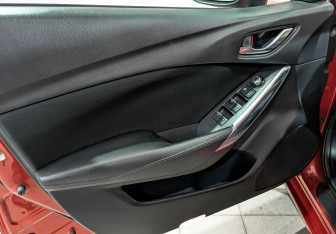 Подержанный автомобиль Mazda 6 Sedan 2016 года (19 фото)