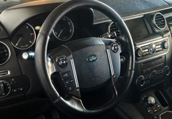 Подержанный автомобиль Land Rover Discovery 2012 года (12 фото)