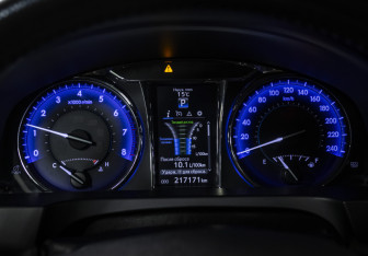 Подержанный автомобиль Toyota Camry Sedan 2015 года (11 фото)