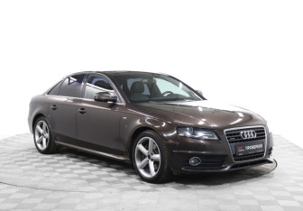 Подержанный автомобиль Audi A4 Sedan 2011 года (3 фото)