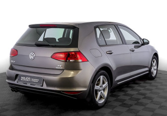 Подержанный автомобиль Volkswagen Golf Hatchback 2013 года (5 фото)