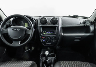 Подержанный автомобиль LADA (ВАЗ) Granta Sedan 2018 года (6 фото)