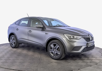 Подержанный автомобиль Renault Arkana 2021 года (3 фото)