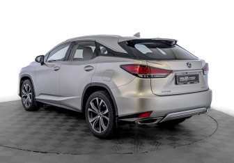 Подержанный автомобиль Lexus RX 2021 года (7 фото)