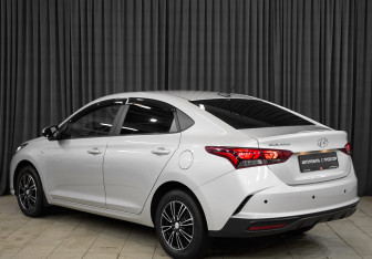 Подержанный автомобиль Hyundai Solaris Sedan 2020 года (7 фото)