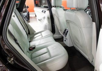 Подержанный автомобиль Porsche Macan 2015 года (12 фото)