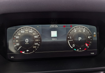 Подержанный автомобиль Land Rover Defender Suv 2021 года (16 фото)