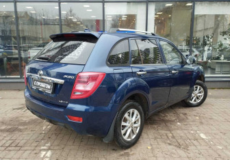 Подержанный автомобиль Lifan X60 2016 года (8 фото)
