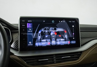 Подержанный автомобиль Skoda Kodiaq 2023 года (18 фото)