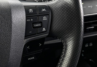Подержанный автомобиль Toyota Camry Sedan 2024 года (29 фото)