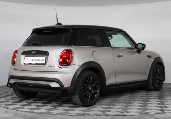 Подержанный автомобиль MINI Hatch 2021 года (5 фото)