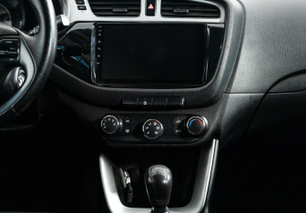 Подержанный автомобиль Kia Ceed Wagon 2012 года (9 фото)