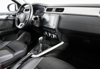 Подержанный автомобиль Renault Arkana 2021 года (9 фото)