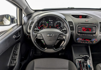 Подержанный автомобиль Kia Cerato Sedan 2018 года (21 фото)