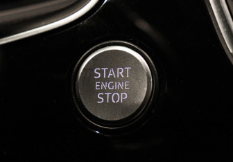 Подержанный автомобиль Audi Q7 2016 года (25 фото)