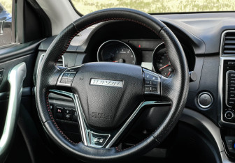 Подержанный автомобиль Haval H6 2019 года (14 фото)