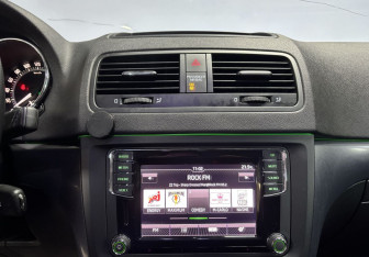 Подержанный автомобиль Skoda Yeti 2018 года (15 фото)