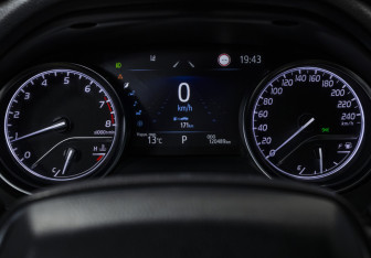 Подержанный автомобиль Toyota Camry Sedan 2022 года (13 фото)