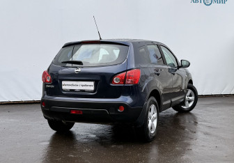 Подержанный автомобиль Nissan Qashqai 2007 года (5 фото)