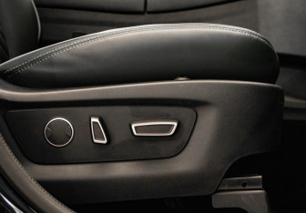 Подержанный автомобиль Changan CS95 2023 года (33 фото)